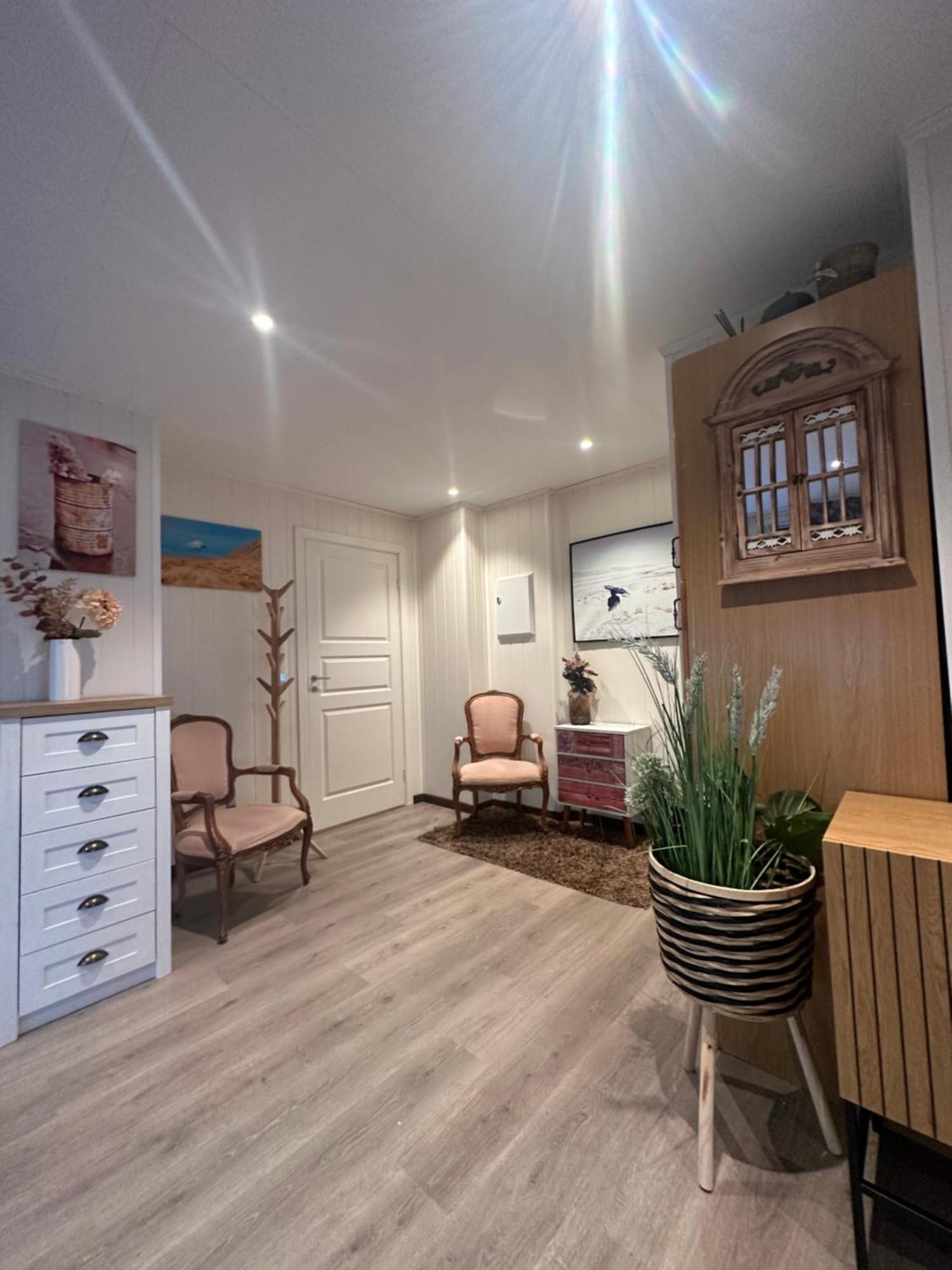 Downtown Historical House With Renovated Apartments โอเลซุนด์ ภายนอก รูปภาพ